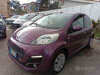 Usata Peugeot 107 68 CV (50 kW) 2013 Viola Utilitaria