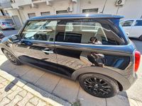 Usata Mini ONE 102 CV (75 kW) 2019 Nero Utilitaria