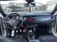 Usata Alfa Romeo Giulietta 170 CV (125 kW) 2012 Utilitaria