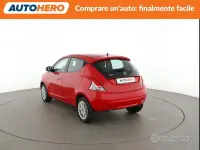 Usata Lancia Ypsilon 95 CV (69 kW) 2018 Rosso Utilitaria