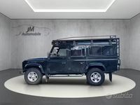 Usata Land Rover Defender S 122 CV (89 kW) 2007 Nero Station wagon