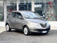 Usata Lancia Ypsilon 69 CV (50 kW) 2015 Grigio Utilitaria
