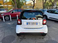 Usata Smart ForTwo Coupé 61 CV (44 kW) 2015 Utilitaria