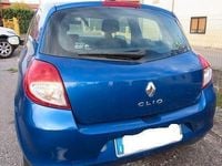 Usata Renault Clio II 75 CV (55 kW) 2010 Blu Berlina