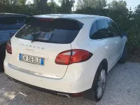 Usata Porsche Cayenne 245 CV (180 kW) 2011 Bianco SUV