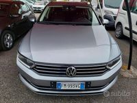 Usata VW Passat 190 CV (139 kW) 2018 Grigio Station wagon