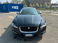 Usata Jaguar XJ Premium Luxury 275 CV (202 kW) 2015 Nero Berlina