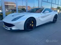 Usata Ferrari F12 736 CV (541 kW) 2013 Bianco Coupé