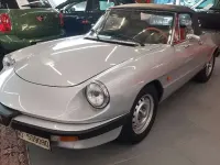 Usata Alfa Romeo Spider 103 CV (75 kW) 1983 Argento Cabrio