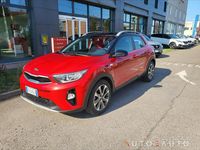Używany Kia Stonic Style 120 KM (88 kW) 2018 Czerwony SUV