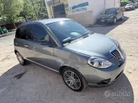 Usata Lancia Ypsilon 75 CV (55 kW) 2008 Grigio Utilitaria