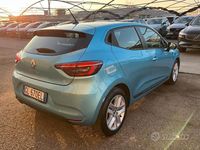 Usata Renault Clio V Business 100 CV (73 kW) 2022 Blu Berlina