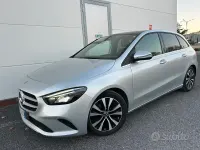 Usata Mercedes A180 Business 136 CV (100 kW) 2021 Grigio Monovolume