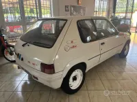 Usata Peugeot 205 101 CV (74 kW) 1989 Bianco Berlina