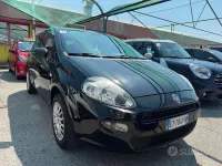 Usata Fiat Grande Punto Dynamic 65 CV (47 kW) 2014 Nero Utilitaria