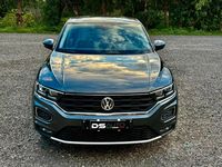 Usata VW T-Roc Pro 150 CV (110 kW) 2018 Grigio SUV