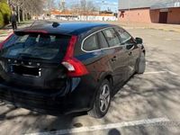 Usata Volvo V60 R-Design 120 CV (88 kW) 2016 Nero Station wagon