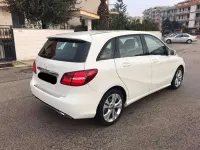 Usata Mercedes B180 109 CV (80 kW) 2017 Bianco Utilitaria