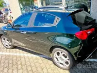 Usata Alfa Romeo Giulietta Ti 120 CV (88 kW) 2021 Verde Berlina