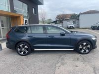 Usata Volvo V60 CC Business Edition 197 CV (144 kW) 2022 Blu/azzurro Station wagon