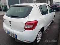Usata Dacia Sandero Lauréate 75 CV (55 kW) 2014 Bianco Berlina