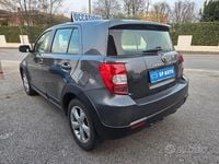 Usata Toyota Urban Cruiser Luxury 90 CV (66 kW) 2010 Grigio Utilitaria