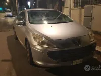 Usata Peugeot 307 CC 109 CV (80 kW) 2006 Grigio Cabrio