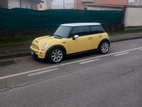 Usata Mini Cooper S 170 CV (125 kW) 2005 Giallo Utilitaria