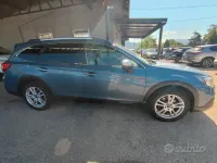 Usata Subaru Outback Premium 175 CV (128 kW) 2020 Blu Station wagon