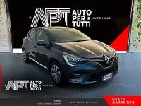 Usata Renault Clio Zen 140 CV (102 kW) 2021 Argento Utilitaria