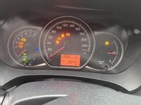 Usata Toyota Yaris 69 CV (50 kW) 2015 Bianco Utilitaria