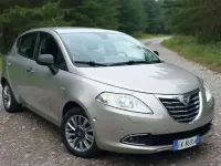 Usata Lancia Ypsilon S 86 CV (63 kW) 2011 Argento Utilitaria