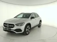 Usata Mercedes GLA200 150 CV (110 kW) 2022 Grigio SUV