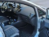 Usado Ford Fiesta Titanium 80 HP (58 kW) 2017 Sedan