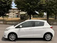 Usata Toyota Yaris Lounge 69 CV (50 kW) 2012 Utilitaria