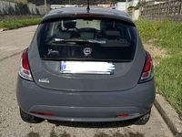 Usata Lancia Ypsilon Silver 95 CV (69 kW) 2016 Grigio Utilitaria
