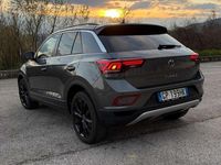 Usata VW T-Roc Style 110 CV (80 kW) 2023 Grigio SUV