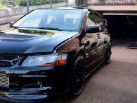 Usata Mitsubishi Lancer Evolution 280 CV (205 kW) 2007 Nero Berlina