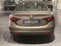 Usata Alfa Romeo Giulia Super 150 CV (110 kW) 2017 Grigio Berlina