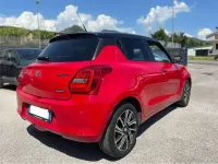 Usata Suzuki Swift 83 CV (61 kW) 2023 Rosso Utilitaria
