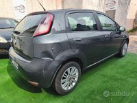 Usata Fiat Punto Pop 69 CV (50 kW) 2012 Grigio Utilitaria