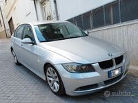 Usata BMW 320 Sport Line 163 CV (119 kW) 2005 Argento Berlina