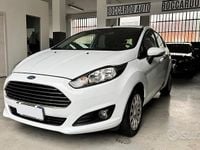 Usata Ford Fiesta Titanium 75 CV (55 kW) 2014 Bianco Utilitaria