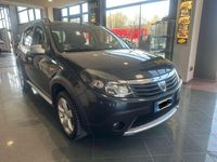 Usata Dacia Sandero Stepway 84 CV (61 kW) 2011 Grigio Berlina