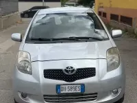 Usata Toyota Yaris Sol 90 CV (66 kW) 2007 Grigio Utilitaria