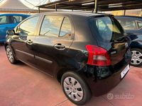 Usata Toyota Yaris 69 CV (50 kW) 2007 Nero Utilitaria