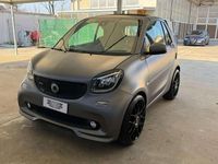 Usata Smart ForTwo Cabrio Brabus Xclusive 109 CV (80 kW) 2018 Grigio satinato Cabrio