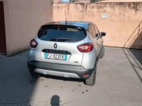 Usata Renault Captur 95 CV (69 kW) 2017 Grigio SUV