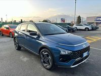 Usata Hyundai Bayon 99 CV (72 kW) 2024 Vibrant blue pearl + black roo SUV