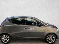 Usata Lancia Ypsilon 86 CV (63 kW) 2014 Grigio Utilitaria